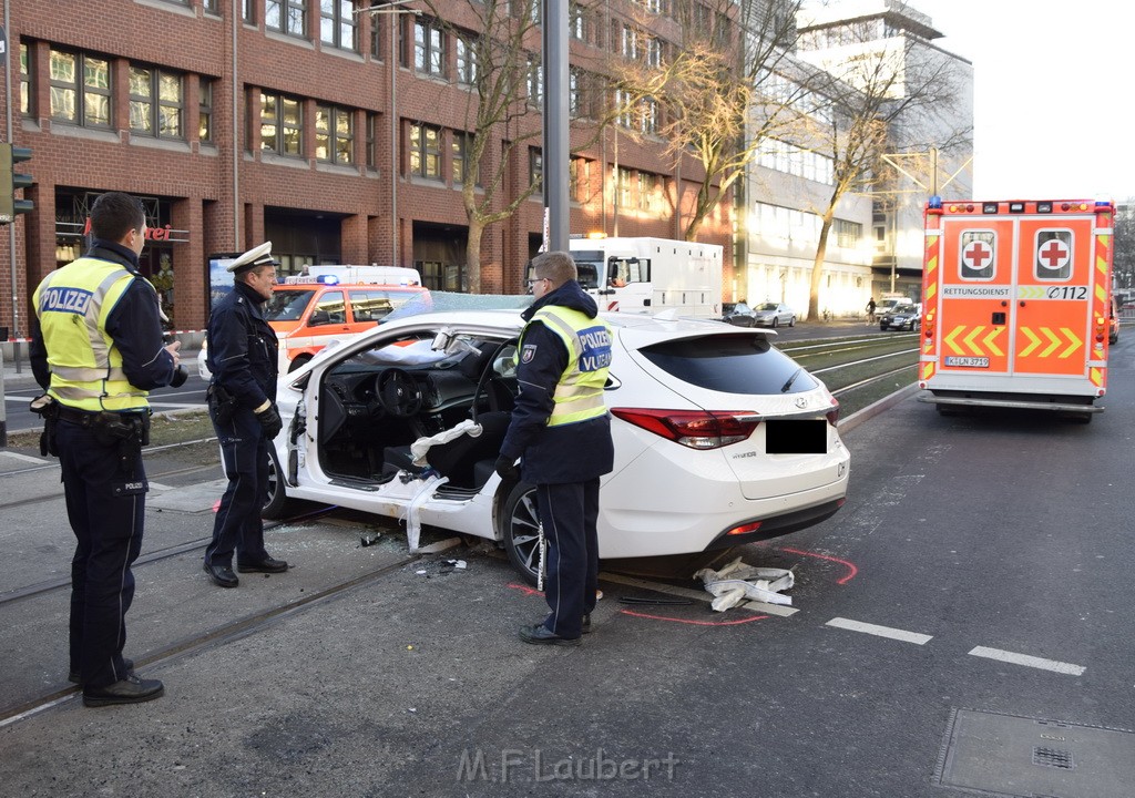 VU PKW Strab Koeln Mitte Pipinenstr Hohestr P137.JPG - Miklos Laubert